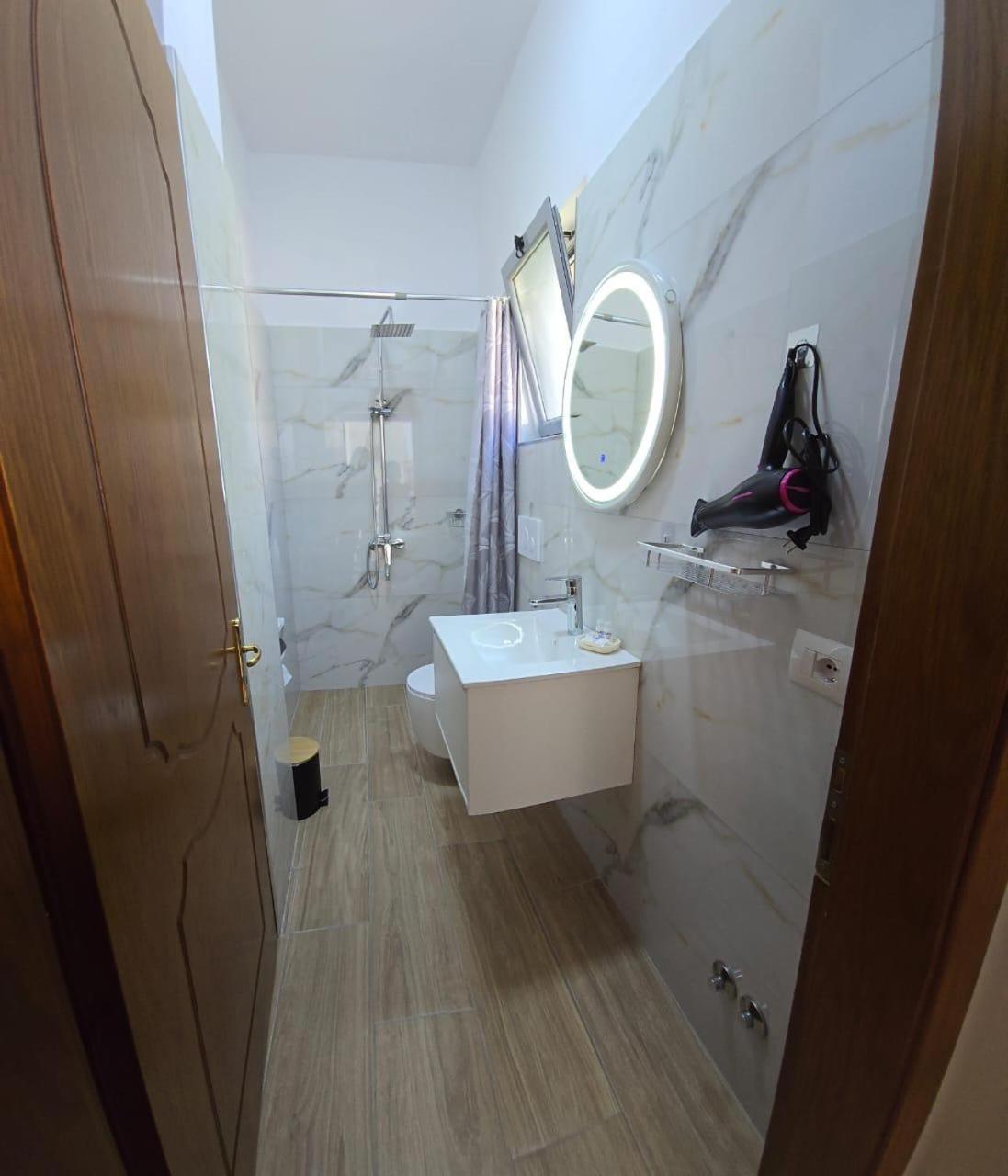 Mecani Guest house *